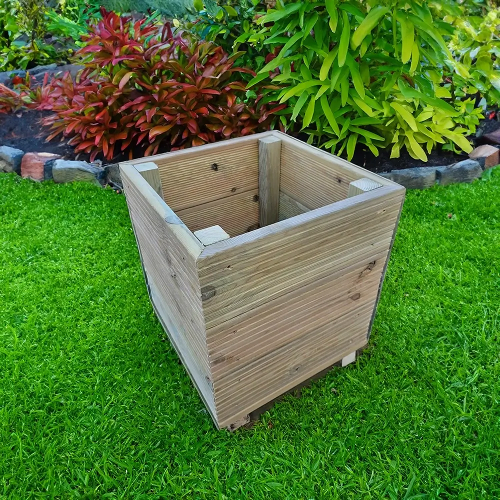 Wooden Square Planter -Ga-Timber.com in Aberdeen